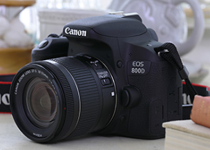 佳能EOS800D单反相机（含18/55镜头，包，卡等）